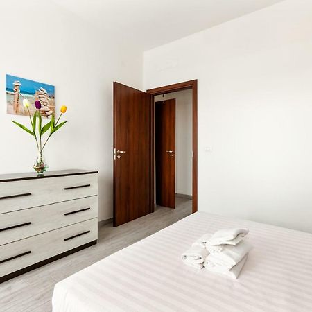 Renewed Balcony Flat With Green Garden 밀라노 외부 사진